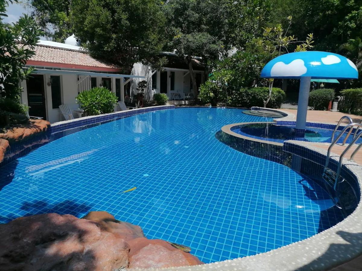 Baanmontra Beach Resort - Bankrut מראה חיצוני תמונה